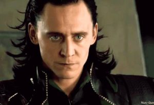 tom-hiddleston-as-loki-from-nun-gun_tumblir_com